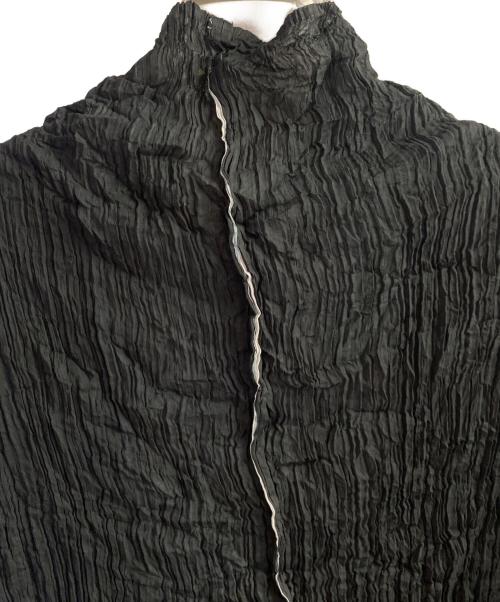 ISSEY MIYAKE（イッセイミヤケ）ISSEY MIYAKE (イッセイミヤケ) プリーツボタンシャツ ブラック サイズ:Mの古着・服飾アイテム