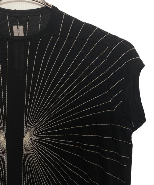 RICK OWENS（リックオウエンス）RICK OWENS (リックオウエンス) 放射線状刺繍カットソー ブラック サイズ:38の古着・服飾アイテム