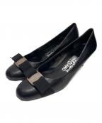 Salvatore Ferragamoサルヴァトーレ フェラガモ）の古着「ヴァrラパンプス」｜ブラック