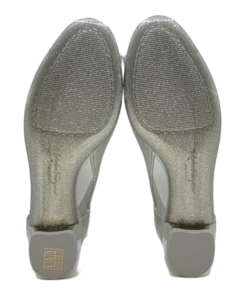 Salvatore Ferragamo（サルヴァトーレ フェラガモ）Salvatore Ferragamo (サルヴァトーレ フェラガモ) リボン グリッター パンプス シルバー サイズ:5の古着・服飾アイテム