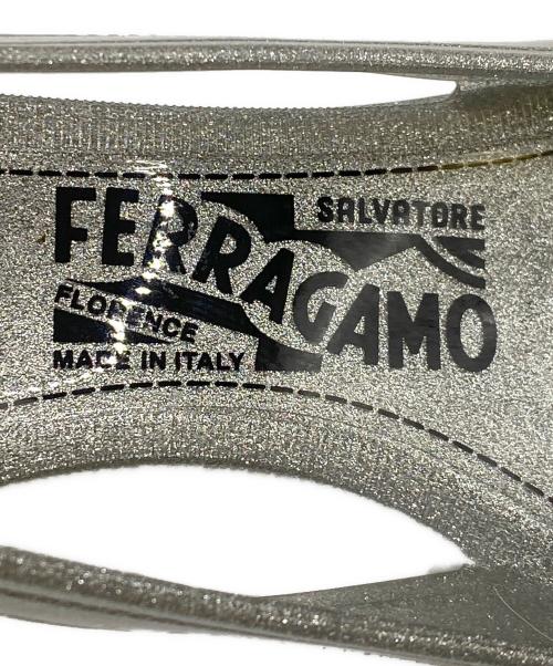 Salvatore Ferragamo（サルヴァトーレ フェラガモ）Salvatore Ferragamo (サルヴァトーレ フェラガモ) リボン グリッター パンプス シルバー サイズ:5の古着・服飾アイテム