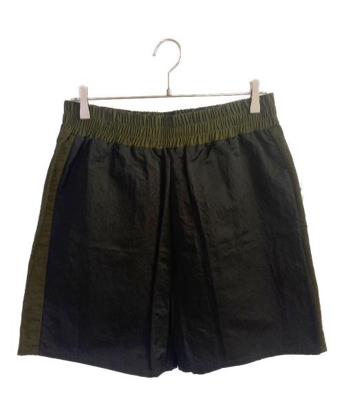 Maison Margiela（メゾンマルジェラ）Maison Margiela (メゾンマルジェラ) ナイロンショートパンツ ブラック×オリーブ サイズ:48の古着・服飾アイテム