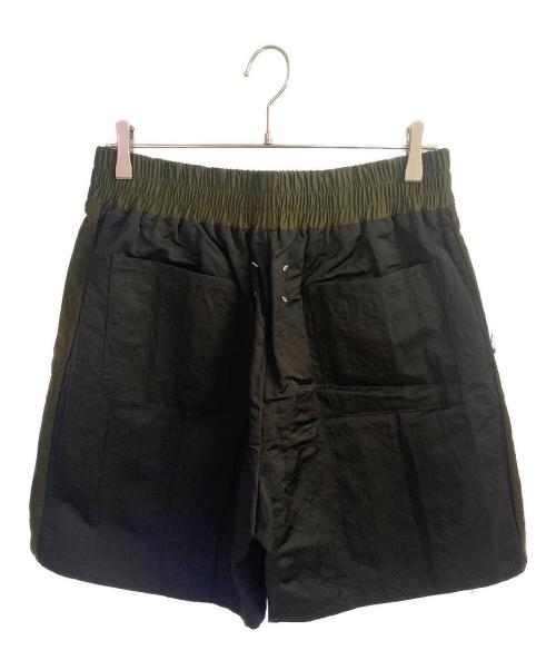 Maison Margiela（メゾンマルジェラ）Maison Margiela (メゾンマルジェラ) ナイロンショートパンツ ブラック×オリーブ サイズ:48の古着・服飾アイテム