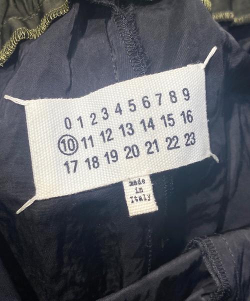 Maison Margiela（メゾンマルジェラ）Maison Margiela (メゾンマルジェラ) ナイロンショートパンツ ブラック×オリーブ サイズ:48の古着・服飾アイテム
