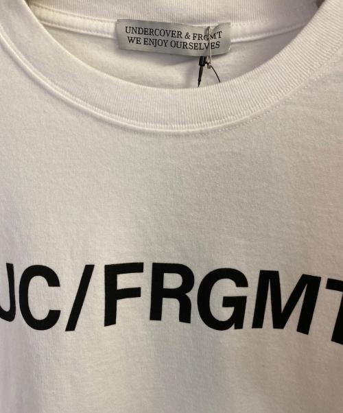 UNDERCOVER（アンダーカバー）UNDERCOVER (アンダーカバー) FRAGMENT (フラッグメント) 半袖Tシャツ ホワイト サイズ:3の古着・服飾アイテム