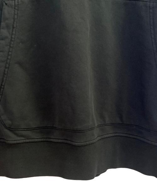 STONE ISLAND（ストーンアイランド）STONE ISLAND (ストーンアイランド) ワッペンロゴパーカー ブラック サイズ:XLの古着・服飾アイテム