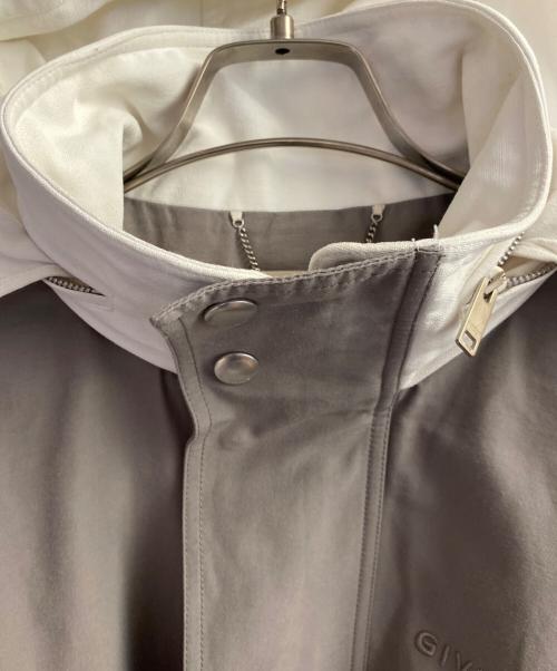 GIVENCHY（ジバンシィ）GIVENCHY (ジバンシィ) ナイロンジャケット ライトグレー×ホワイト サイズ:38の古着・服飾アイテム