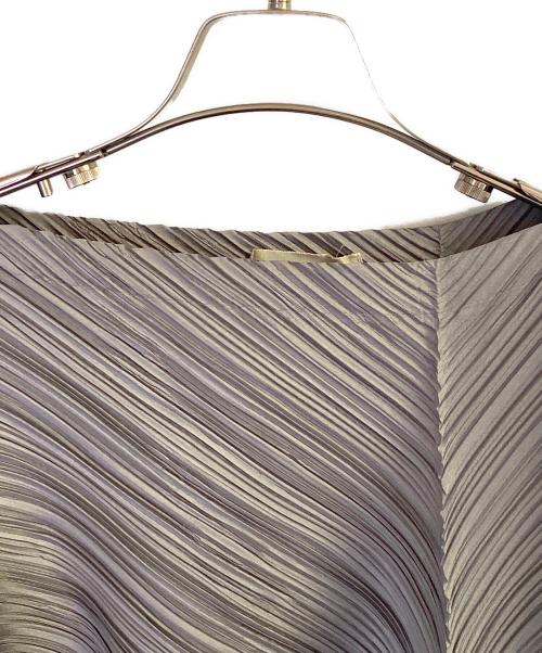 ISSEY MIYAKE（イッセイミヤケ）ISSEY MIYAKE (イッセイミヤケ) 長袖カットソー グレー サイズ:Ｍの古着・服飾アイテム