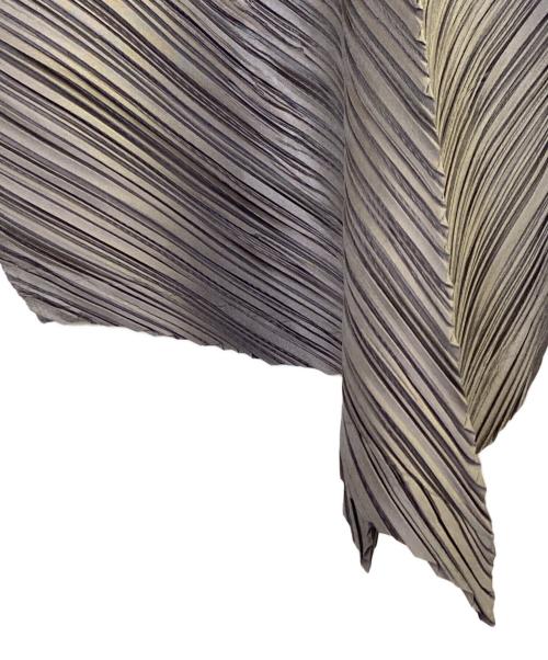 ISSEY MIYAKE（イッセイミヤケ）ISSEY MIYAKE (イッセイミヤケ) 長袖カットソー グレー サイズ:Ｍの古着・服飾アイテム