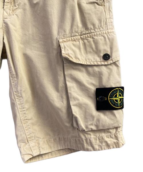 STONE ISLAND（ストーンアイランド）STONE ISLAND (ストーンアイランド) BERMUDA SHORTS/ハーフパンツ ベージュ サイズ:W31の古着・服飾アイテム