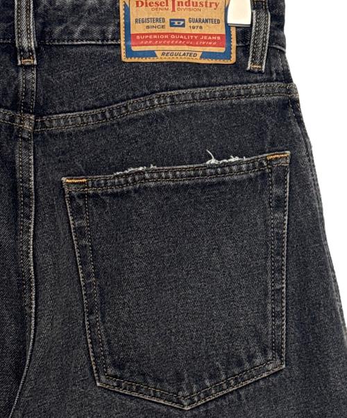 DIESEL（ディーゼル）DIESEL (ディーゼル) Relaxed Jeans グレー サイズ:23の古着・服飾アイテム