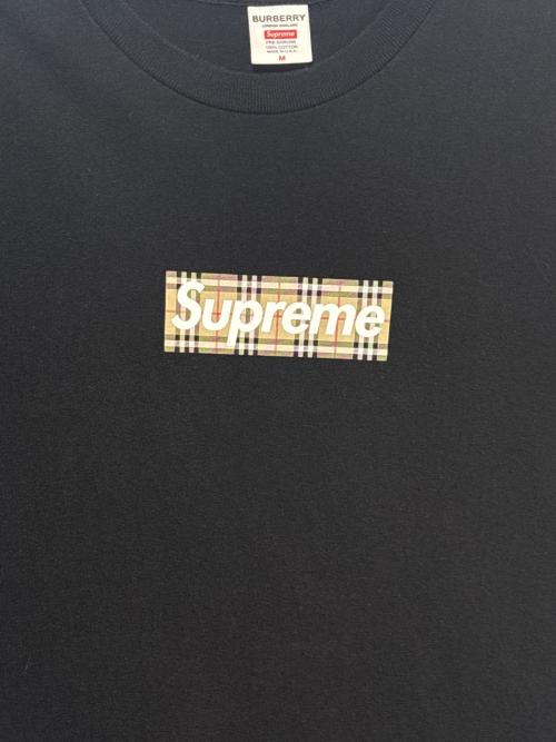 SUPREME（シュプリーム）Supreme (シュプリーム) BURBERRY (バーバリー) Box Logo Tee ブラック サイズ:Mの古着・服飾アイテム
