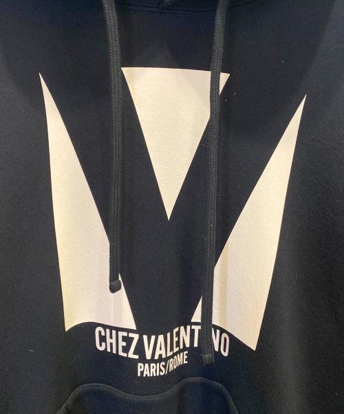 VALENTINO（ヴァレンティノ）VALENTINO (ヴァレンティノ) CHEZ VALENTINO グラフィックプリントパーカー ブラック サイズ:Mの古着・服飾アイテム