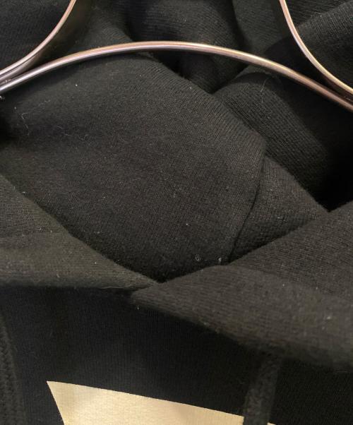 VALENTINO（ヴァレンティノ）VALENTINO (ヴァレンティノ) CHEZ VALENTINO グラフィックプリントパーカー ブラック サイズ:Mの古着・服飾アイテム