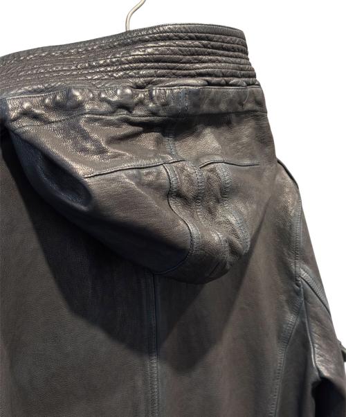 ISAMU KATAYAMA BACKLASH（イサムカタヤマ・バックラッシュ）ISAMU KATAYAMA BACKLASH (イサムカタヤマ・バックラッシュ) ゴートタンニン製品染め レザーモッズコート ブラック サイズ:Lの古着・服飾アイテム
