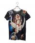 PLEATS PLEASE（プリーツプリーズ）の古着「Tadanori Yokoo Short Sleeve T-Shirt Space Black/総柄カットソー」｜ブラック