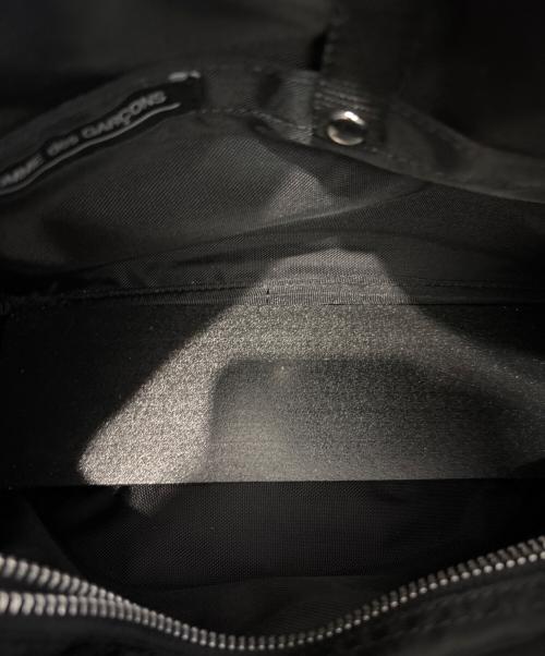 COMME des GARCONS（コムデギャルソン）COMME des GARCONS (コムデギャルソン) フェイクレザーハンドバッグ ブラックの古着・服飾アイテム