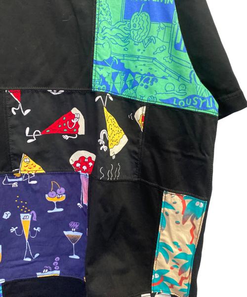 JUNYA WATANABE MAN（ジュンヤワタナベマン）JUNYA WATANABE MAN (ジュンヤワタナベマン)  Lousy Livin グラフィック パッチワーク バインダーネック Tシャツ ブラック サイズ:Mの古着・服飾アイテム