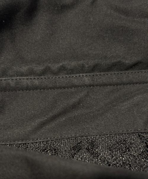 COMME des GARCONS HOMME PLUS（コムデギャルソンオムプリュス）COMME des GARCONS HOMME PLUS (コムデギャルソンオムプリュス) 綿ブロード×エステルレース幾何学柄 シャツ ブラック サイズ:Lの古着・服飾アイテム