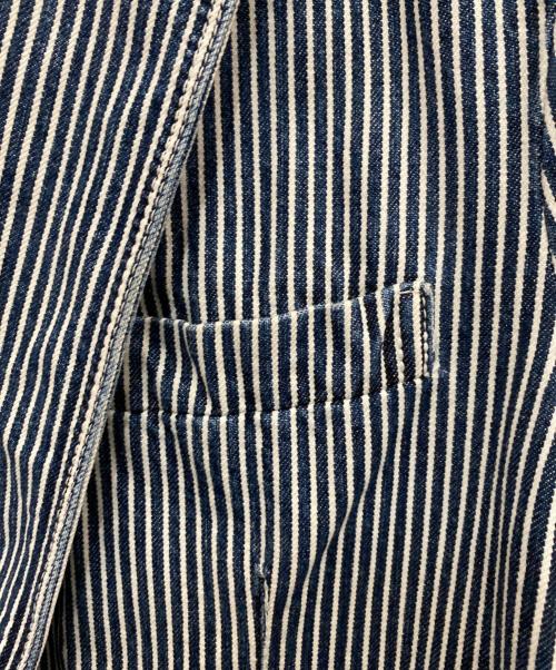COMME des GARCONS HOMME（コムデギャルソン オム）COMME des GARCONS HOMME (コムデギャルソン オム) ヒッコリーストライプテーラードジャケット ホワイト×ネイビー サイズ:SSの古着・服飾アイテム