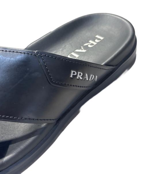 PRADA（プラダ）PRADA (プラダ) クリスクロススライドサンダル ブラック サイズ:8の古着・服飾アイテム