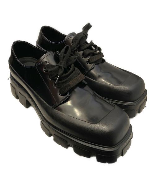 PRADA（プラダ）PRADA (プラダ) モノリス ブラッシュドレザー ダービーシューズ ブラック サイズ:8の古着・服飾アイテム