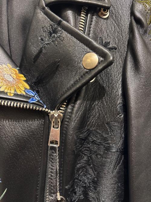 ALEXANDER McQUEEN（アレキサンダーマックイーン）ALEXANDER McQUEEN (アレキサンダーマックイーン) 花柄ライダースジャケット 6 サイズ:38 未使用品の古着・服飾アイテム
