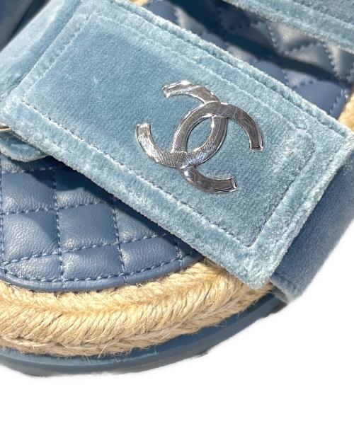 CHANEL（シャネル）CHANEL (シャネル) ココマーク エスパドリーユ・フラットスライドサンダル ブルー×ベージュ サイズ:37Cの古着・服飾アイテム