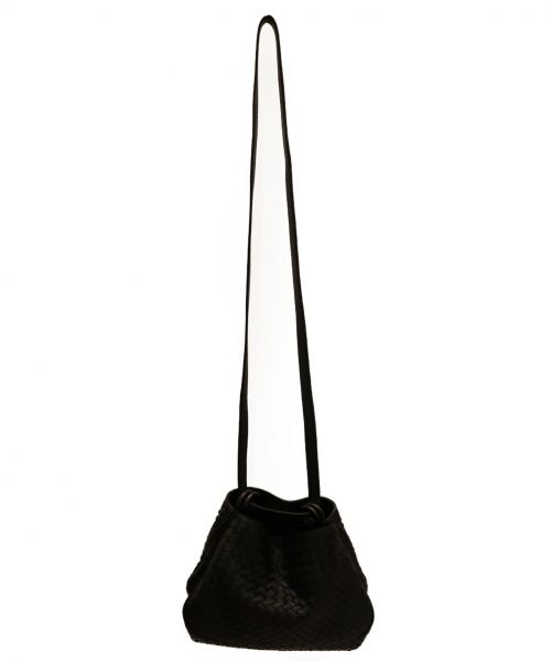 BOTTEGA VENETA（ボッテガベネタ）BOTTEGA VENETA (ボッテガベネタ) ロングストラップハンドバッグ ブラック イントレチャートの古着・服飾アイテム