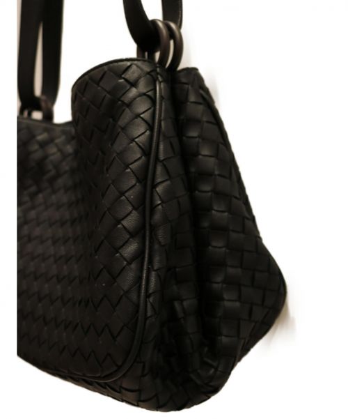 BOTTEGA VENETA（ボッテガベネタ）BOTTEGA VENETA (ボッテガベネタ) ロングストラップハンドバッグ ブラック イントレチャートの古着・服飾アイテム