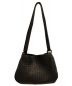BOTTEGA VENETA（ボッテガヴェネタ）の古着「ロングストラップハンドバッグ」｜ブラック