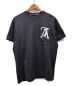 LOUIS VUITTON（ルイヴィトン）の古着「Upside Down Logo Pocket Tee」｜ネイビー