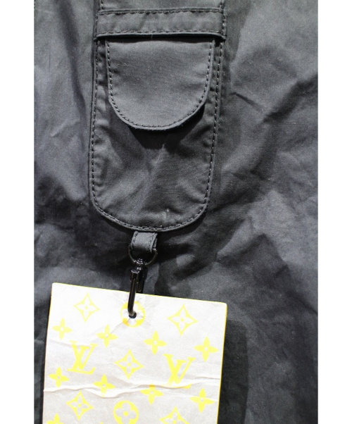LOUIS VUITTON（ルイ ヴィトン）LOUIS VUITTON (ルイヴィトン) 19AW multipocket utility shirt ブラック サイズ:Sの古着・服飾アイテム