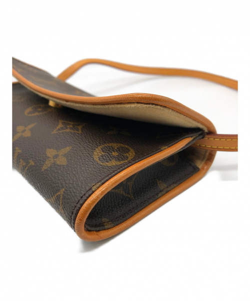LOUIS VUITTON（ルイ ヴィトン）LOUIS VUITTON (ルイヴィトン) ポシェットツインPM ブラウン サイズ:PM モノグラム　M51854の古着・服飾アイテム