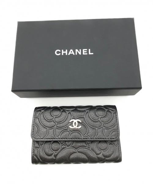 CHANEL（シャネル）CHANEL (シャネル) カメリアカードケース ブラック サイズ:- A81937の古着・服飾アイテム