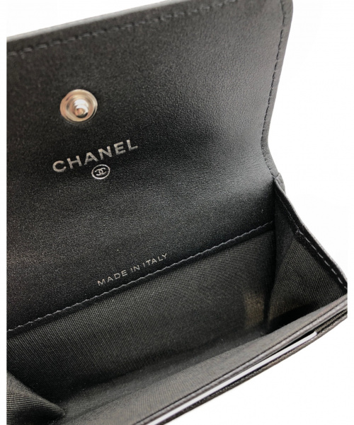 CHANEL（シャネル）CHANEL (シャネル) カメリアカードケース ブラック サイズ:- A81937の古着・服飾アイテム