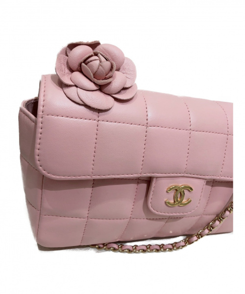 CHANEL（シャネル）CHANEL (シャネル) チェーンショルダーバッグ ピンク サイズ:- チョコバーの古着・服飾アイテム