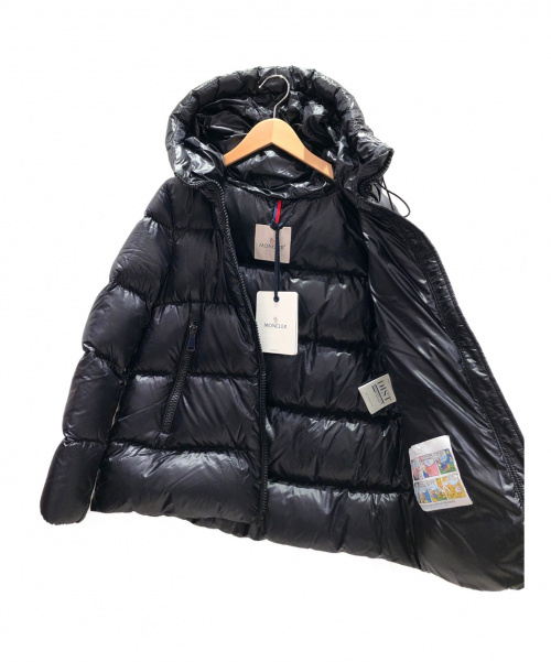MONCLER（モンクレール）MONCLER (モンクレール) ダウンジャケット ネイビー SERITTEの古着・服飾アイテム