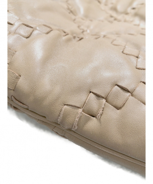 BOTTEGA VENETA（ボッテガベネタ）BOTTEGA VENETA (ボッテガヴェネタ) イントレチャートショルダーバッグ ベージュ サイズ:- 195420の古着・服飾アイテム
