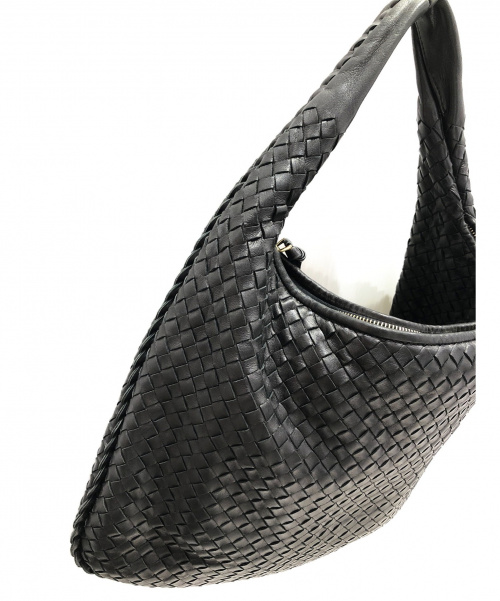 BOTTEGA VENETA（ボッテガベネタ）BOTTEGA VENETA (ボッテガヴェネタ) ワンショルダーバッグ ブラック イントレチャート 115654 V0013の古着・服飾アイテム