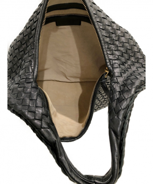 BOTTEGA VENETA（ボッテガベネタ）BOTTEGA VENETA (ボッテガヴェネタ) ワンショルダーバッグ ブラック イントレチャート 115654 V0013の古着・服飾アイテム