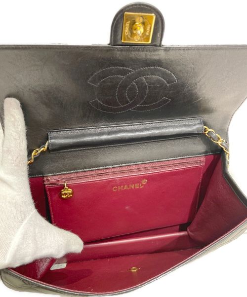 CHANEL（シャネル）CHANEL (シャネル) フラップチェーンショルダーバッグ ブラック サイズ:25の古着・服飾アイテム