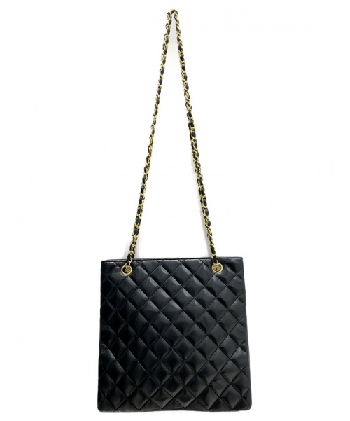 CHANEL（シャネル）CHANEL (シャネル) ラムスキンマトラッセショルダーバッグ ブラック 1654335の古着・服飾アイテム
