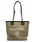 CHANEL（シャネル）の古着「ドーヴィルPM」｜ベージュ