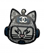 CHANELシャネル）の古着「ロボットキャットピンブローチ」｜シルバー×ブルー