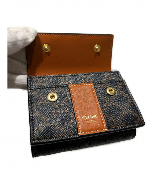 CELINE（セリーヌ）CELINE (セリーヌ) フォールテッドコンパクトウォレット ブラウン サイズ:- トリオンフの古着・服飾アイテム