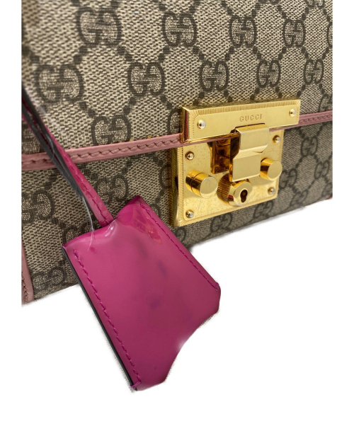 GUCCI（グッチ）GUCCI (グッチ) パドロックチェーンショルダーバッグ ベージュ×ピンク サイズ:-の古着・服飾アイテム