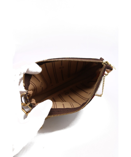 LOUIS VUITTON（ルイ ヴィトン）LOUIS VUITTON (ルイ ヴィトン) ミニ・ポシェット・アクセソワール ブラウン サイズ:- M95804の古着・服飾アイテム