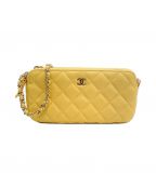 CHANELシャネル）の古着「ウォレットチェーンバッグ」｜イエロー