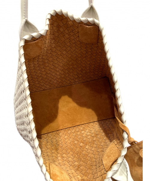 BOTTEGA VENETA（ボッテガベネタ）BOTTEGA VENETA (ボッテガベネタ) カバ/トートバッグ ホワイト サイズ:- イントレチャートの古着・服飾アイテム